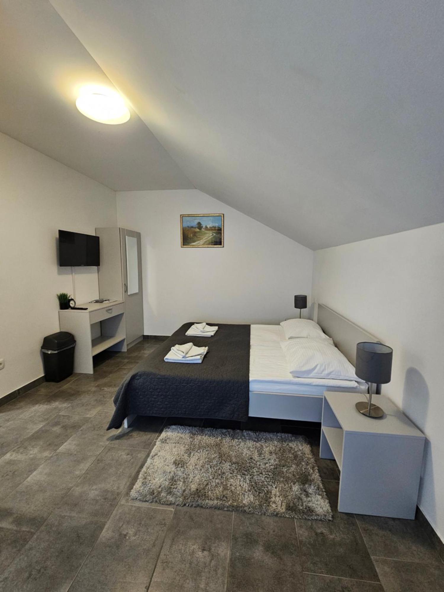 Filipovic Rent A Car & Apartments Selnica Scitarjevska Dış mekan fotoğraf